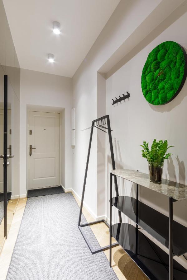 Old Town Apartment L Self Check In Vilnius Ngoại thất bức ảnh