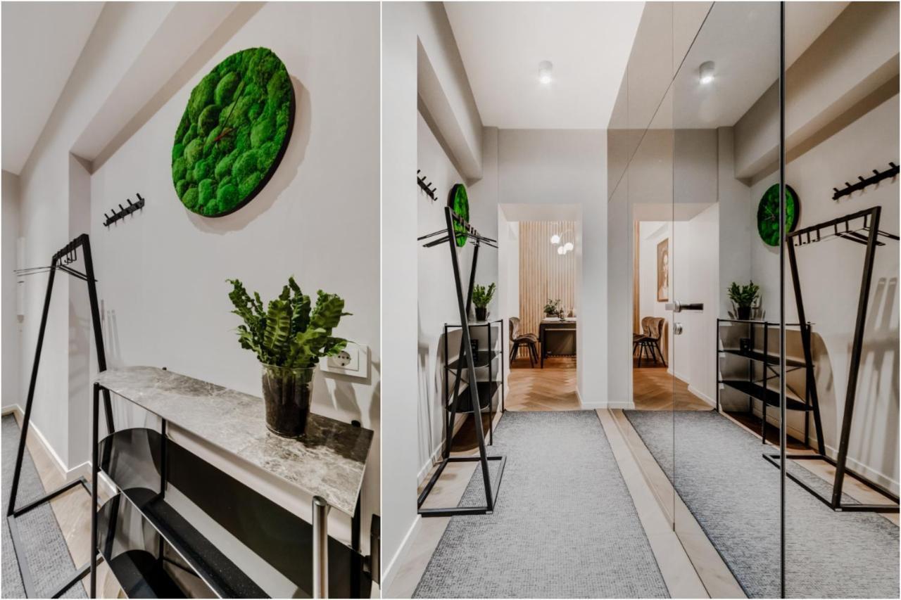 Old Town Apartment L Self Check In Vilnius Ngoại thất bức ảnh